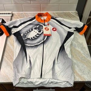 Brand new Men’s medium Castelli biking jersey